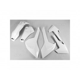 KIT PLASTIQUES UFO TE/FE 17